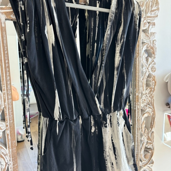 Dolce Vita Jumper: deep V in front and back. 100% cotton with POCKETS!! - Picture 3 of 3